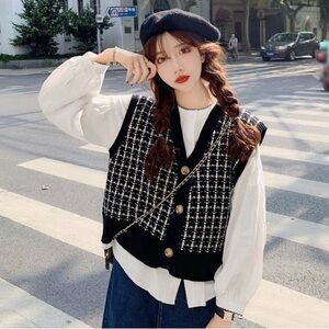 White Button-Up Baloon-Sleeve Blouse